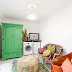 Rose Villa - Hot Tub - Town Centre Location